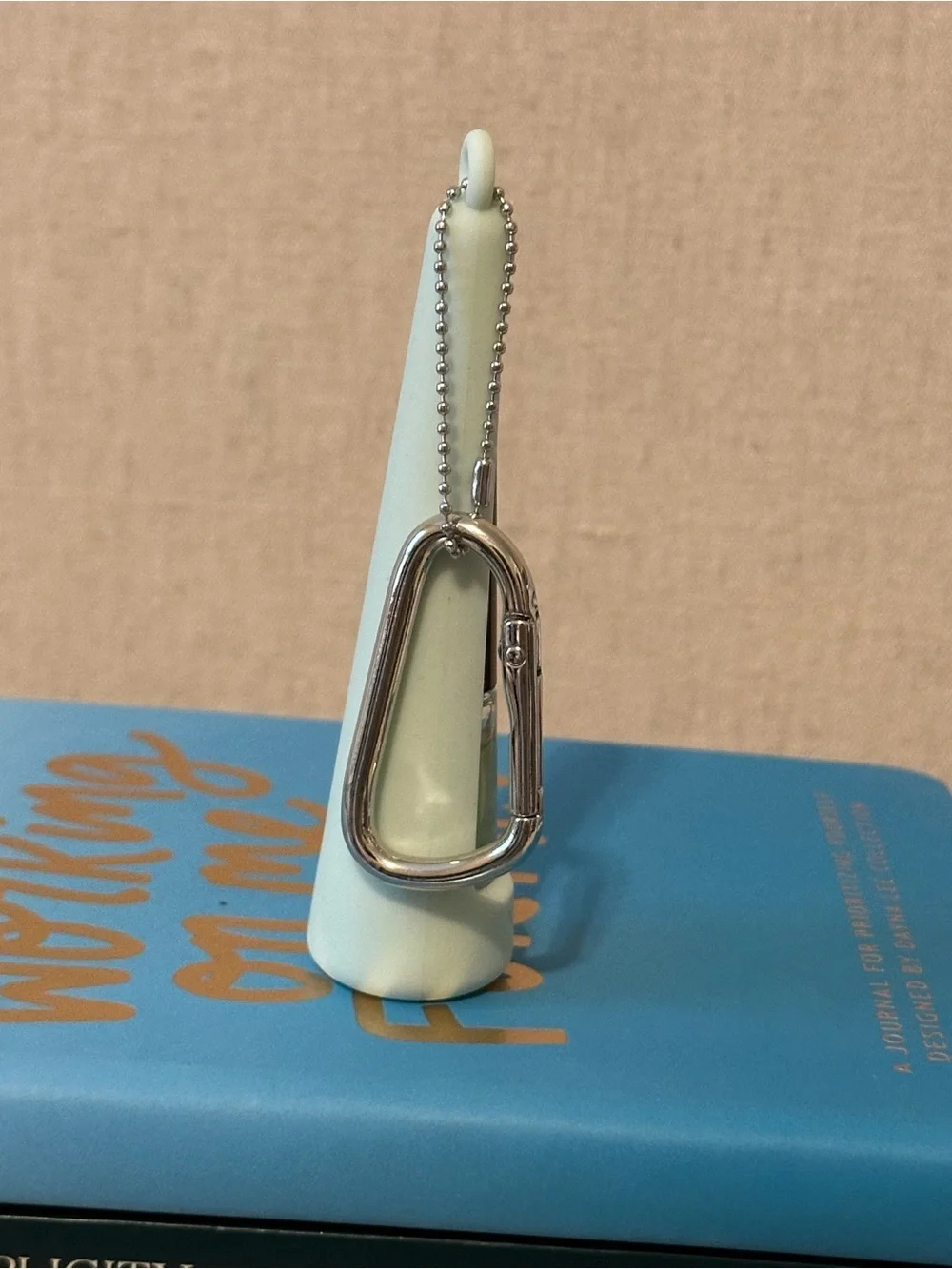 VT Cosmetics (LE)Keychain & Reedle Shot Lip Plumper